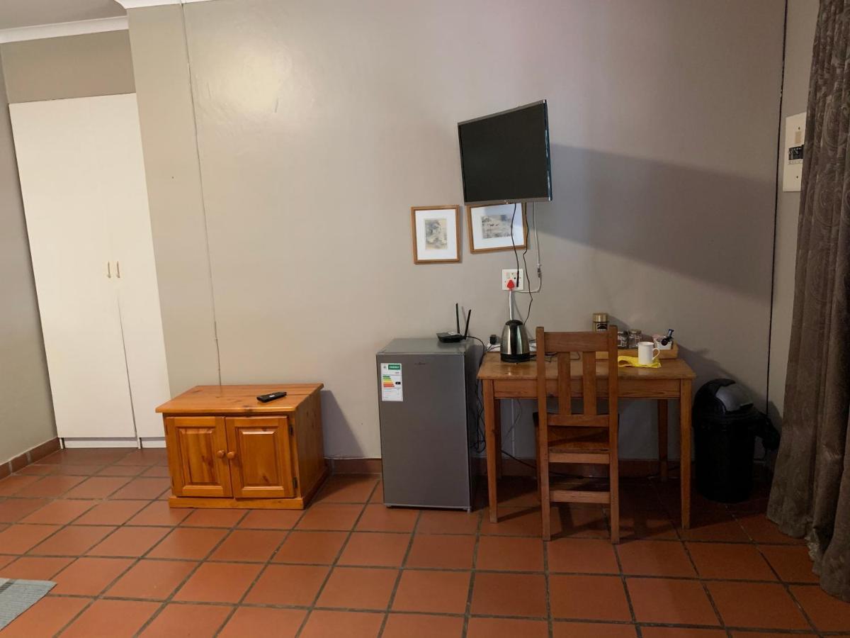 Barnyard Venue Hotel Ermelo Bagian luar foto