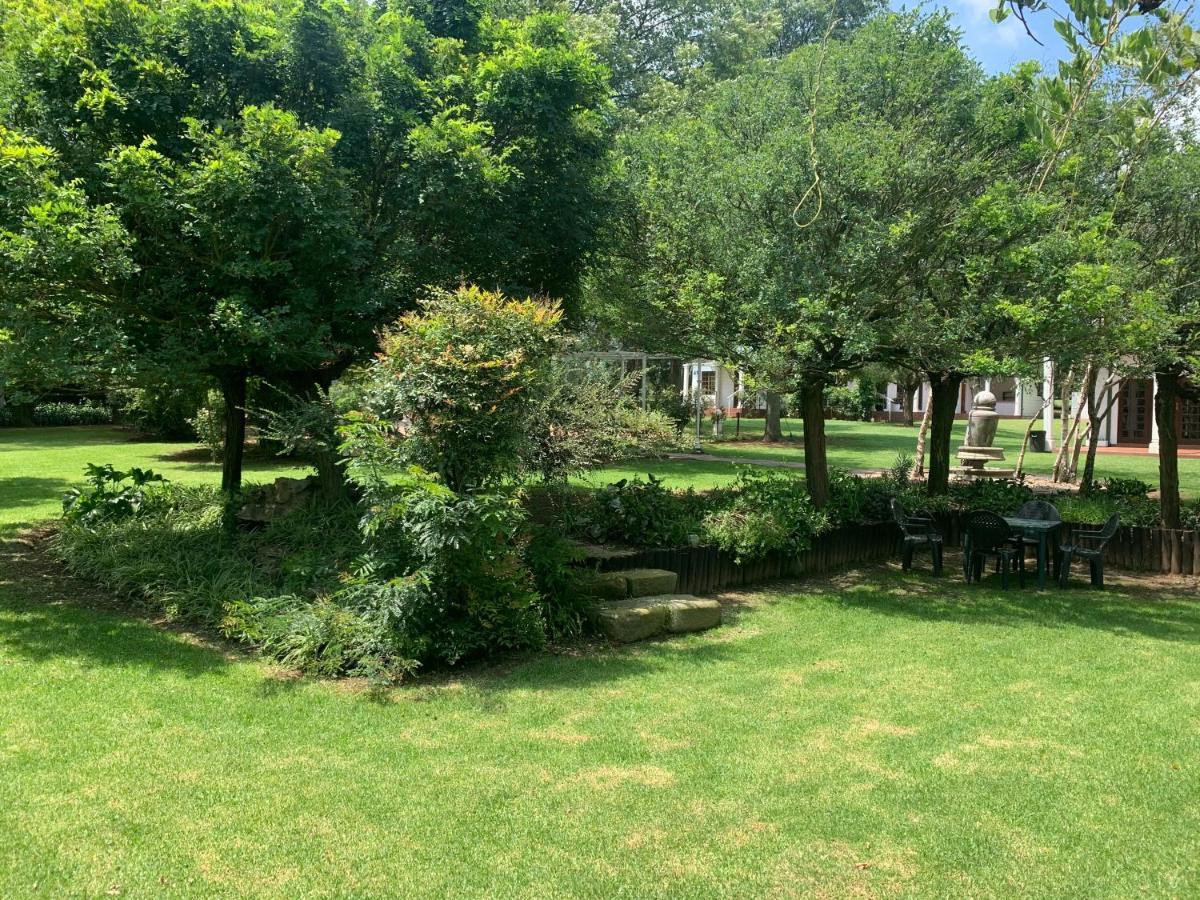 Barnyard Venue Hotel Ermelo Bagian luar foto