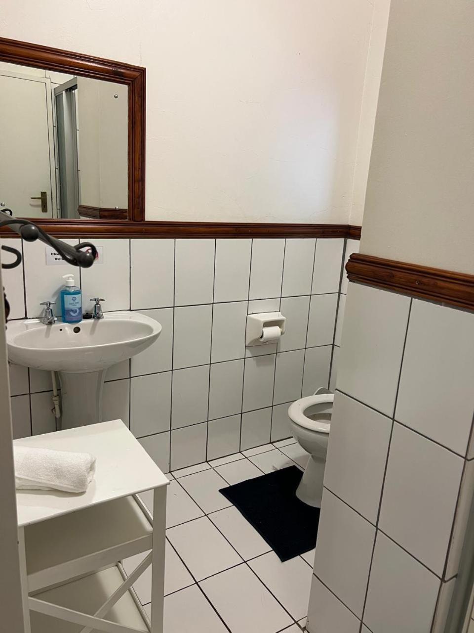 Barnyard Venue Hotel Ermelo Bagian luar foto